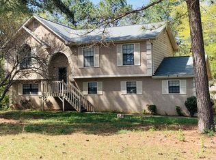 1477 Emily Ct, Riverdale, GA 30296