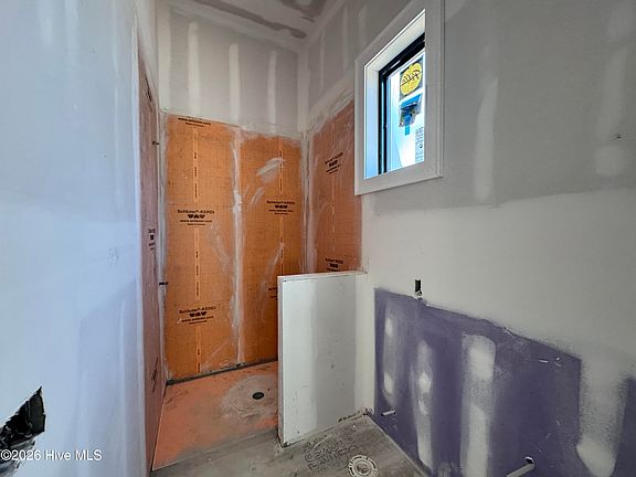 3rd image of 229 Hill Road