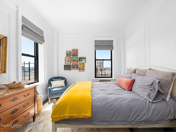 5th image of 817 W End Ave APT 10D