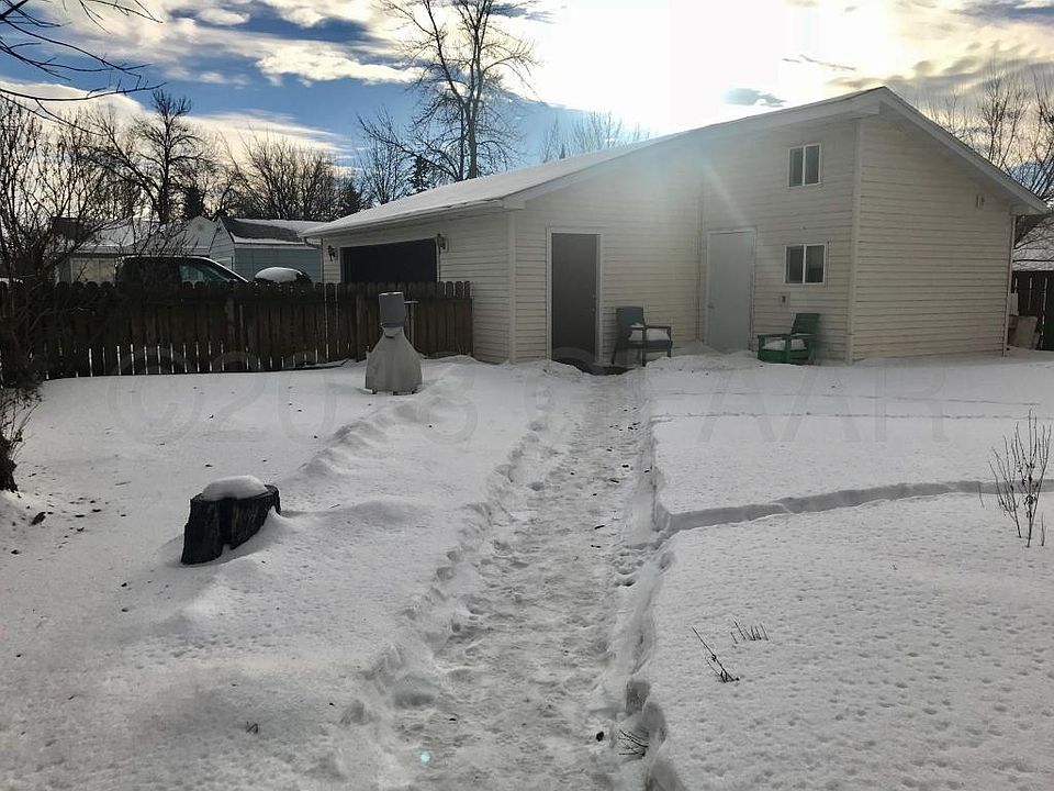 2nd image of 601 12th St NW