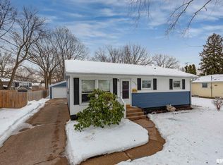 2706 47th St, Moline, IL 61265