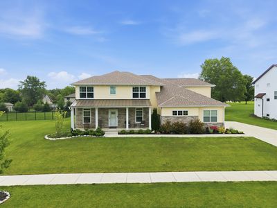 8605 Manor House Dr, Saint John, IN, 46373