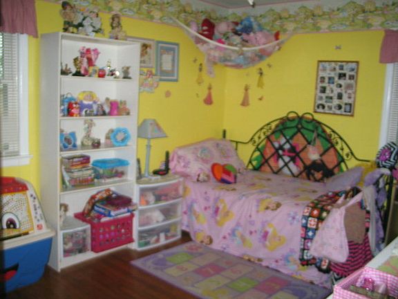5th image of 119 Jones St