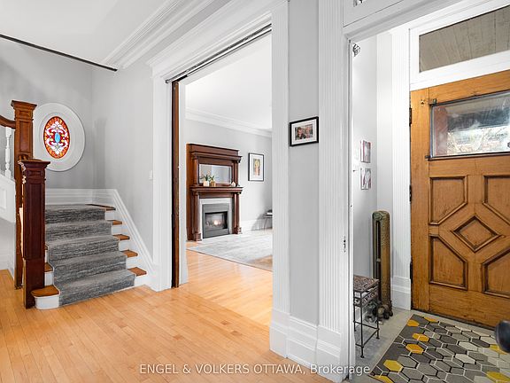 5th image of 553 Gilmour St
