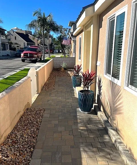 1535 Marine Ave — Photo 2