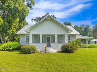 355 Lake Grove Rd, Wewahitchka, FL 32465