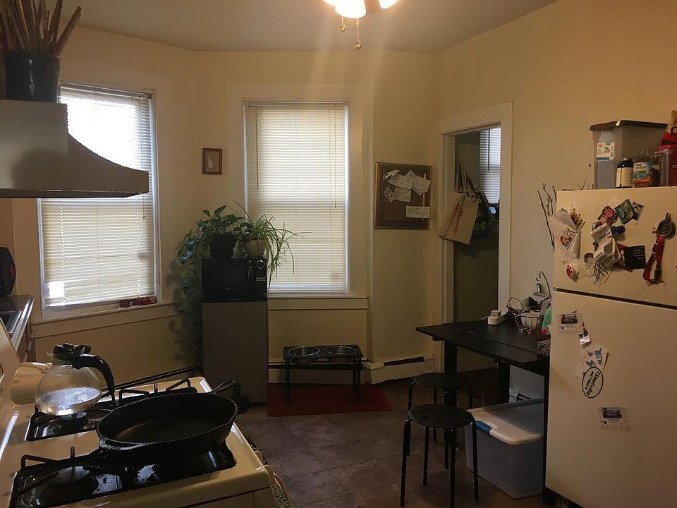 2nd image of 3238 Washington St APT 1