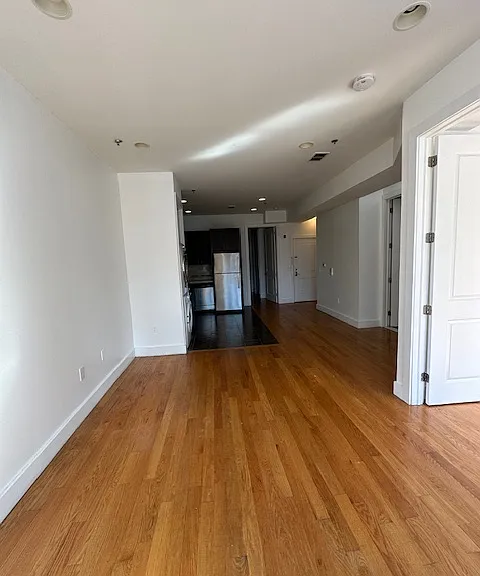 646 Montgomery St #3F — Photo 11