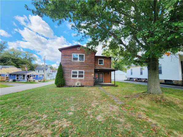 167 S Market St, East Palestine, OH 44413
