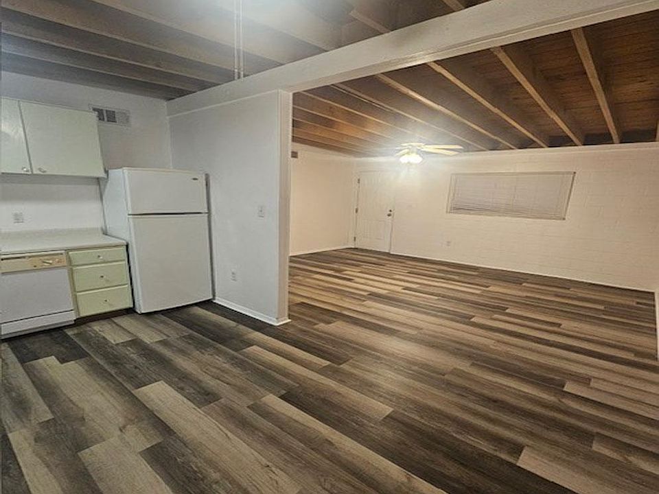1st image of 831 White Dr #831