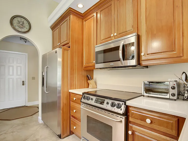 211 E River Park Dr — Photo 13
