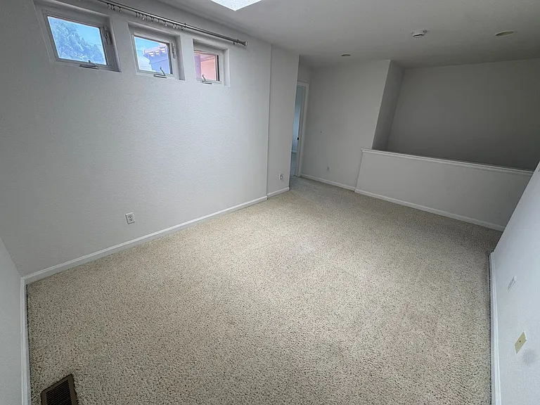 4505 S Auckland Ct — Photo 22