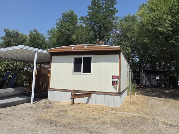406 E 44th St Trailer 18, Garden City, ID 83714