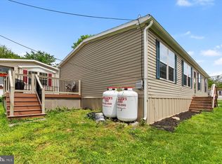 118 Meadow Ln, Lititz, PA 17543