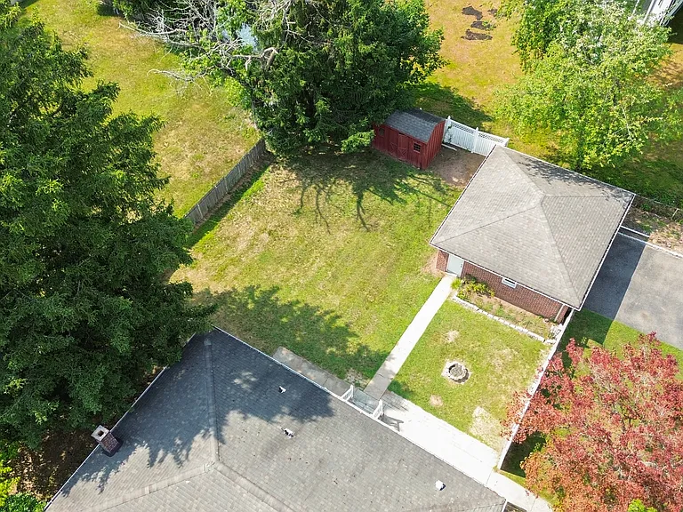38 Carlson Ct — Photo 28
