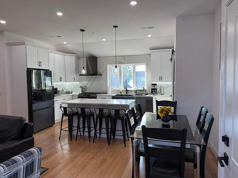 13 Essex St #3 — Photo 1