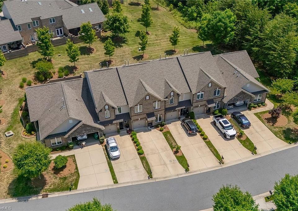 1st image of 633 Stags Leap Ct