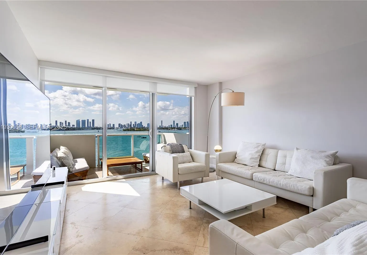 Mirador 1200 Condo — Photo 2