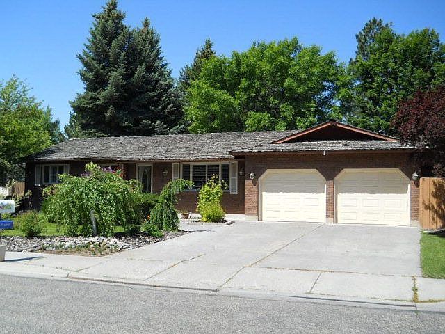 1st image of 2756 Surrey Ln