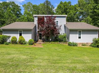 939 Pine Grove Rd, Smithville, TN 37166