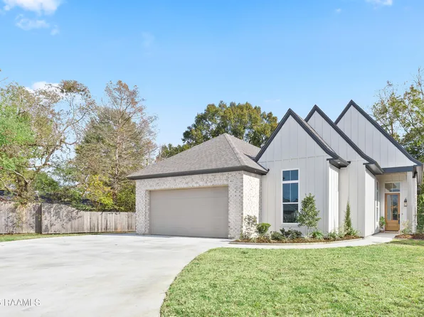 102 Sanctuary Ln, Lafayette, LA 70503