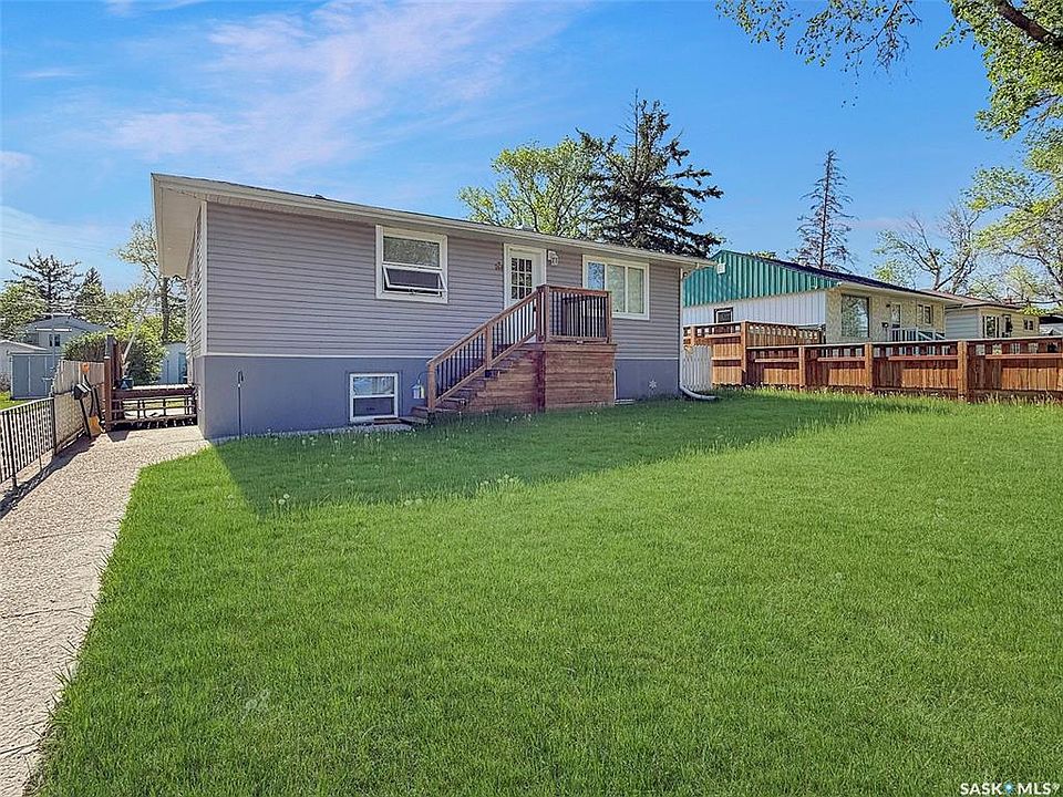 1st image of 168 2nd AVENUE SE