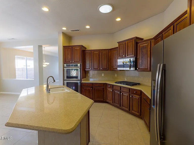 3433 W Languid Ln — Photo 11