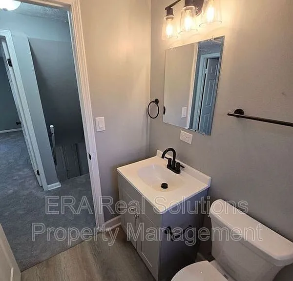 1622 Smith Rd — Photo 10