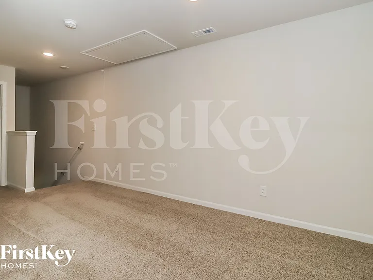 2092 Cypress Village Dr NW — Photo 8