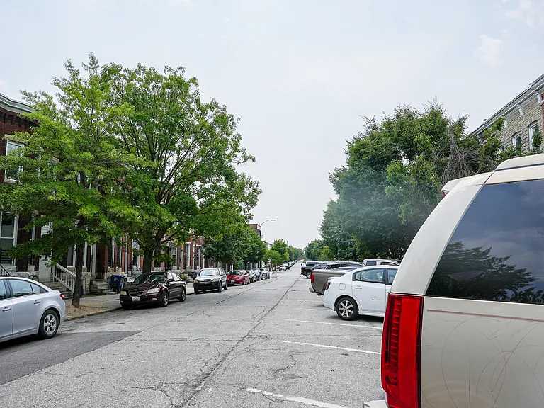 220 N Luzerne Ave — Photo 5