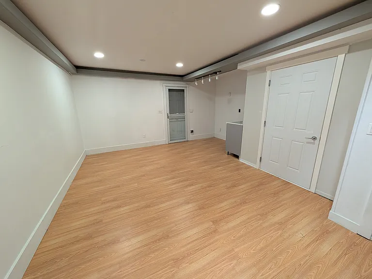 1295 Soball St #40 — Photo 3