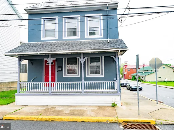 230 N Main St, Bernville, PA 19506