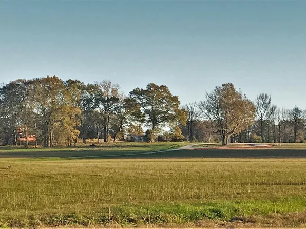 110 Ashbrook Ln, Starkville, MS 39759