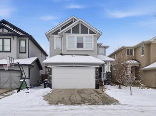52 Brightoncrest Ter SE, Calgary, AB T2Z0Y7
