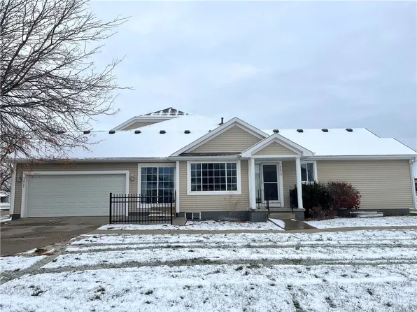111 SE Little Beaver Ct, Grimes, IA 50111