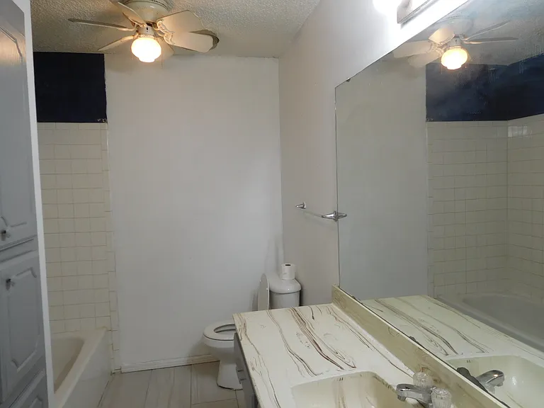 8020 Crestline Ter — Photo 10