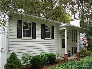 5th image of 10 Hemlock Ln