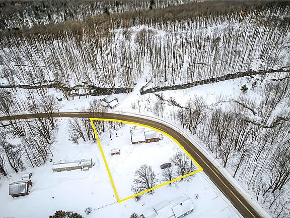 2nd image of 11812 River Rd