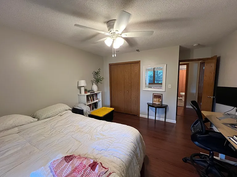 5725 Blake Rd S #104 — Photo 12