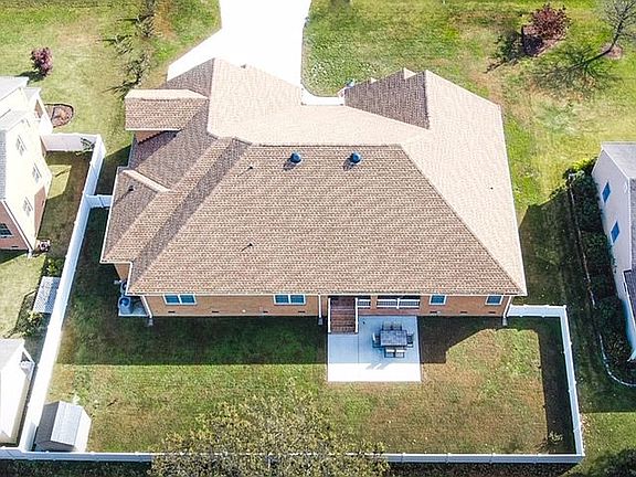 3rd image of 745 Avalon Ave