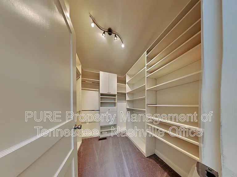 3818 Woodmont Ln — Photo 24
