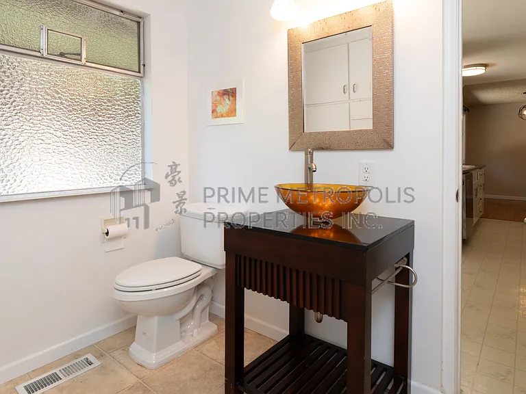 16428 SE 16th St — Photo 9