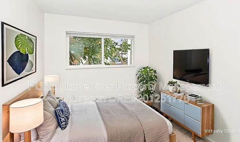 2 bed, 1.5 bath, 987 sqft, $1,645 — Photo 3