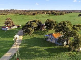 415 Feller Hahn Rd, Fredericksburg, TX 78624