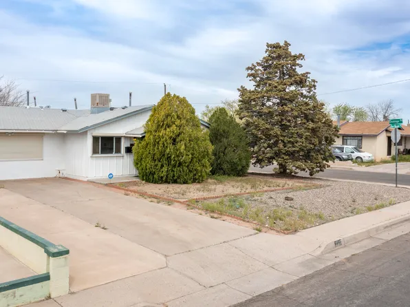 237 General Arnold St NE, Albuquerque, NM 87123