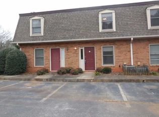 3925 Mountain View Rd, Oakwood, GA 30566