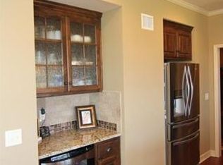 1209 High Ridge Ct, Raymore, MO 64083