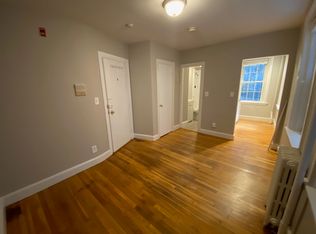 24 Myrtle St, Boston, MA 02114