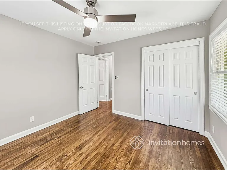 1095 Longshore Dr — Photo 15