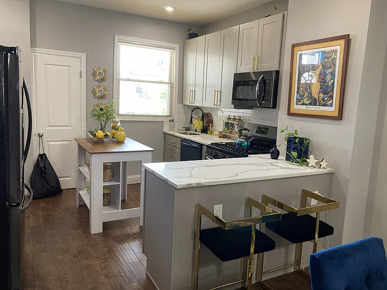 Kitchen open concept. Updated appliances.
